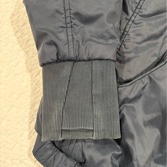 LULULEMON - navy bomber jacket - size 10 - Picture 3 of 3